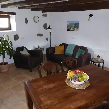 La Casa De Arriba, Tradicional Countryside In Teror, Gran Canaria Teror